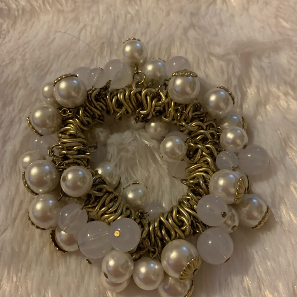 Beaded Bracelet - Picture 2 of 3